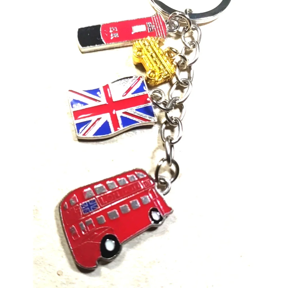 England British Keychain Double Decker Bus Phone Box Flag